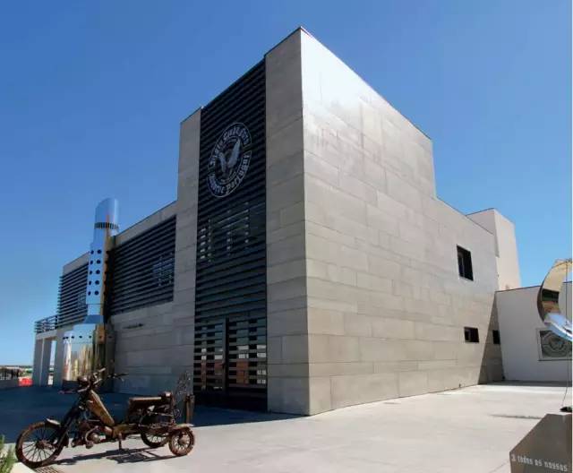 纖維水泥裝飾：21世紀(jì)新型材料--彩色木石混凝土清水裝飾（外墻篇）